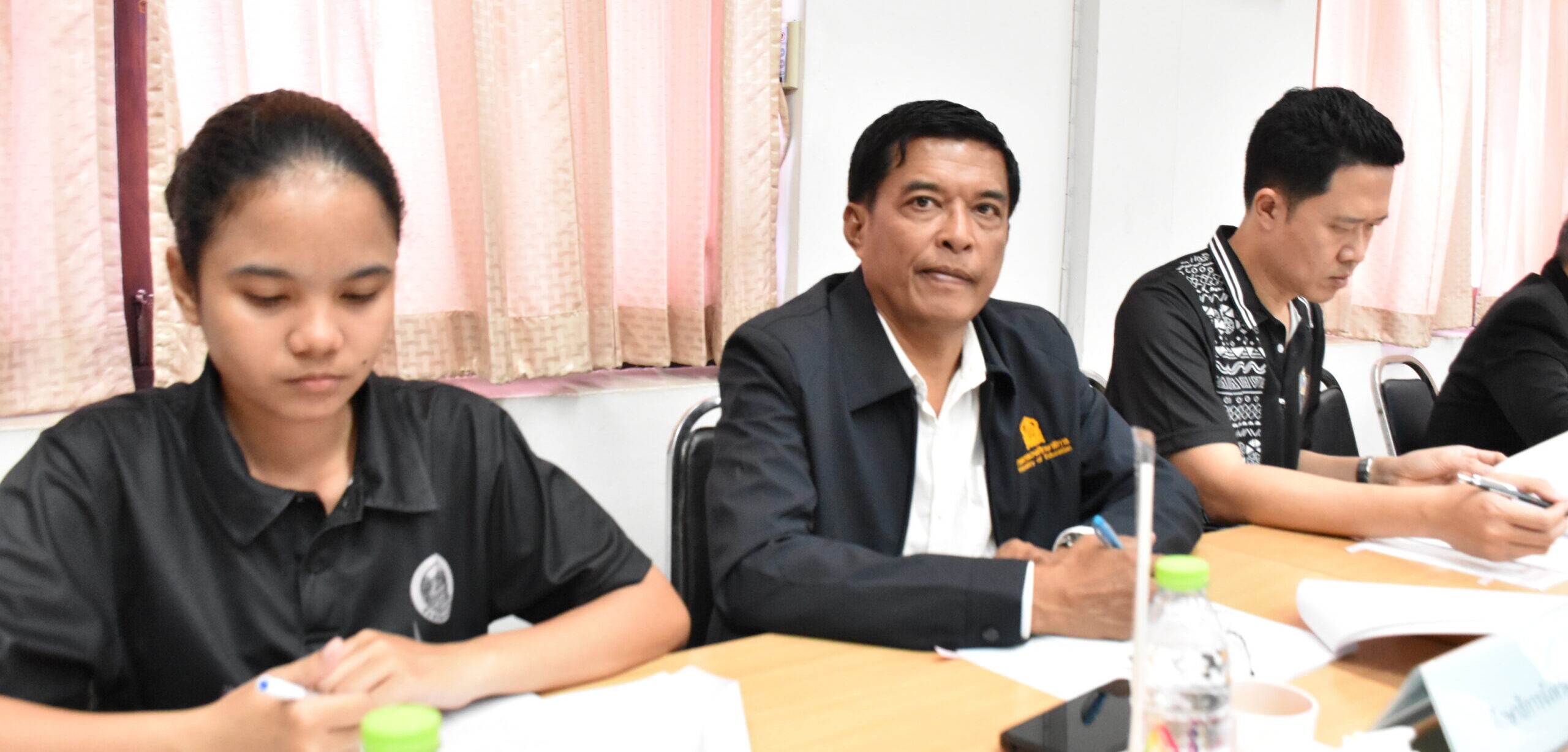 เข้าร่วมการประชุมคณะกรรมการบริหารกองทุนพัฒนาเด็กชนบทในพระราชูปถัมภ์ สมเด็จพระเทพรัตนราชสุดาฯ สยามบรมราชกุมารี จังหวัดเพชรบุรี ครั้งที่ 1/2569