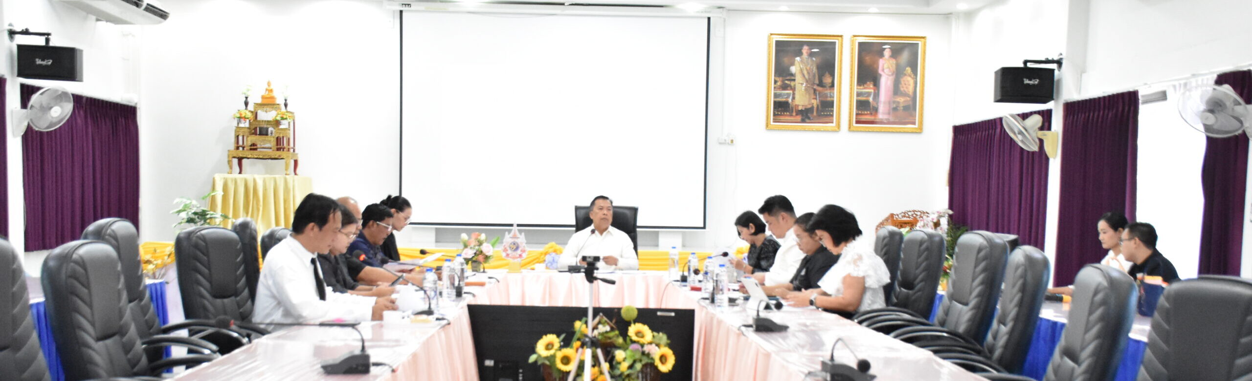 ประชุมคณะทำงานการขับเคลื่อนส่งเสริมคุณธรรมจริยธรรม  “องค์กรคุณธรรม” ประจำปีงบประมาณ พ.ศ. 2569  กิจกรรมที่ 6 : ยกย่องเชิดชูเกียรติข้าราชการครูและบุคลากรทางการศึกษา “คนดี ศรี พบ.”