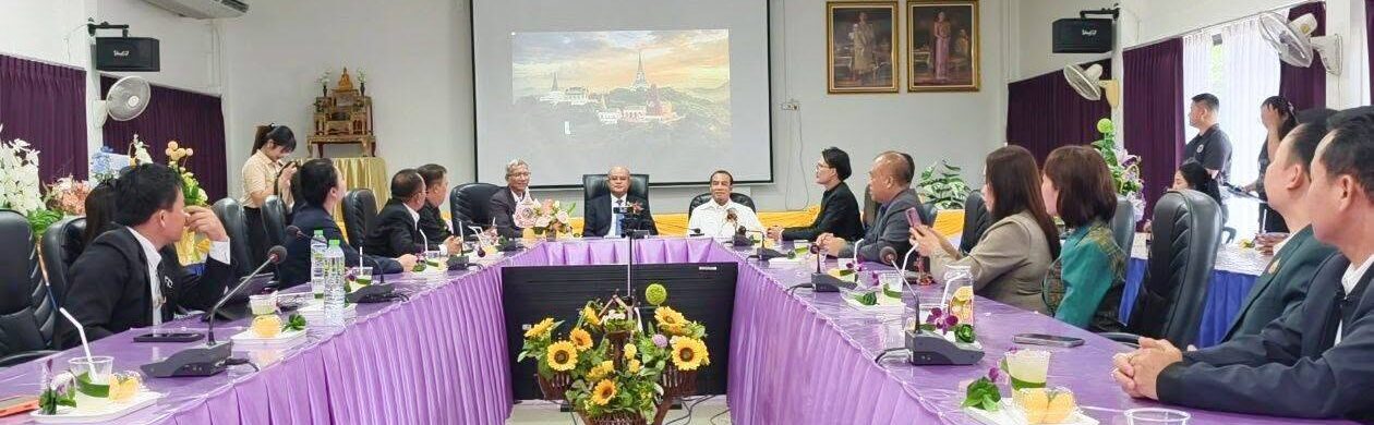 ศึกษาธิการจังหวัดเพชรบุรี สักการะสิ่งศักดิ์สิทธิ์  เนื่องในโอกาสเข้ารับตำแหน่ง