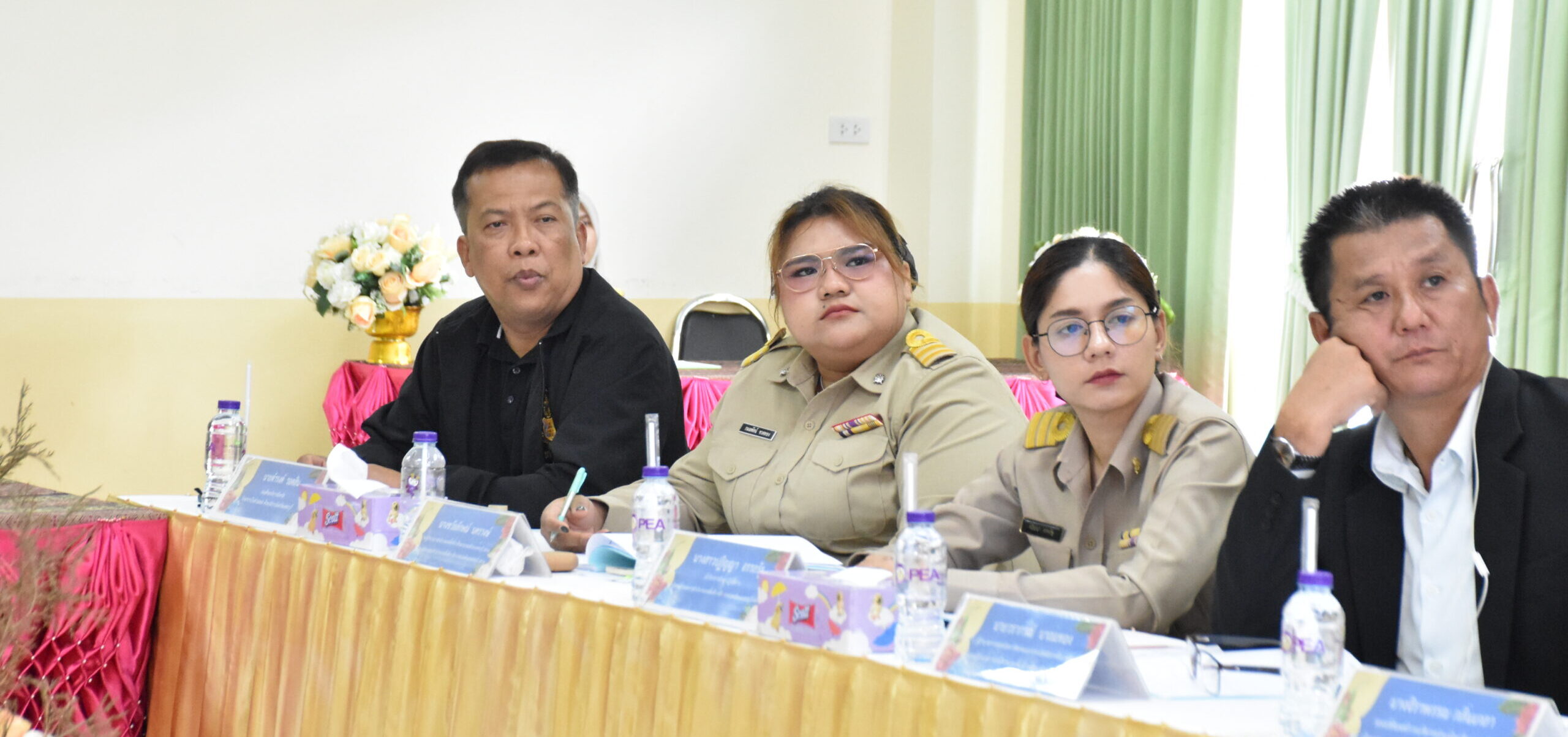 ร่วมประชุมพิจารณาคัดเลือกผู้รับทุนมูลนิธิคุณพุ่ม  ประจำปีการศึกษา ๒๕๖๙