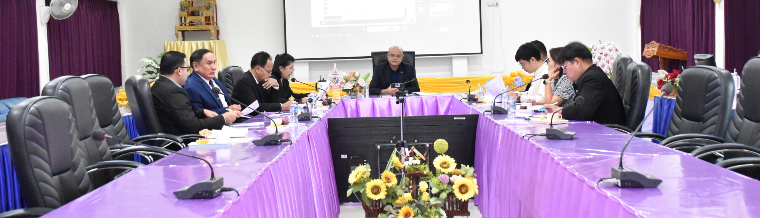 ประชุมวิพากษ์ร่างแผนยุทธศาสตร์พัฒนาการศึกษาจังหวัดเพชรบุรี  พ.ศ. 2570–2574
