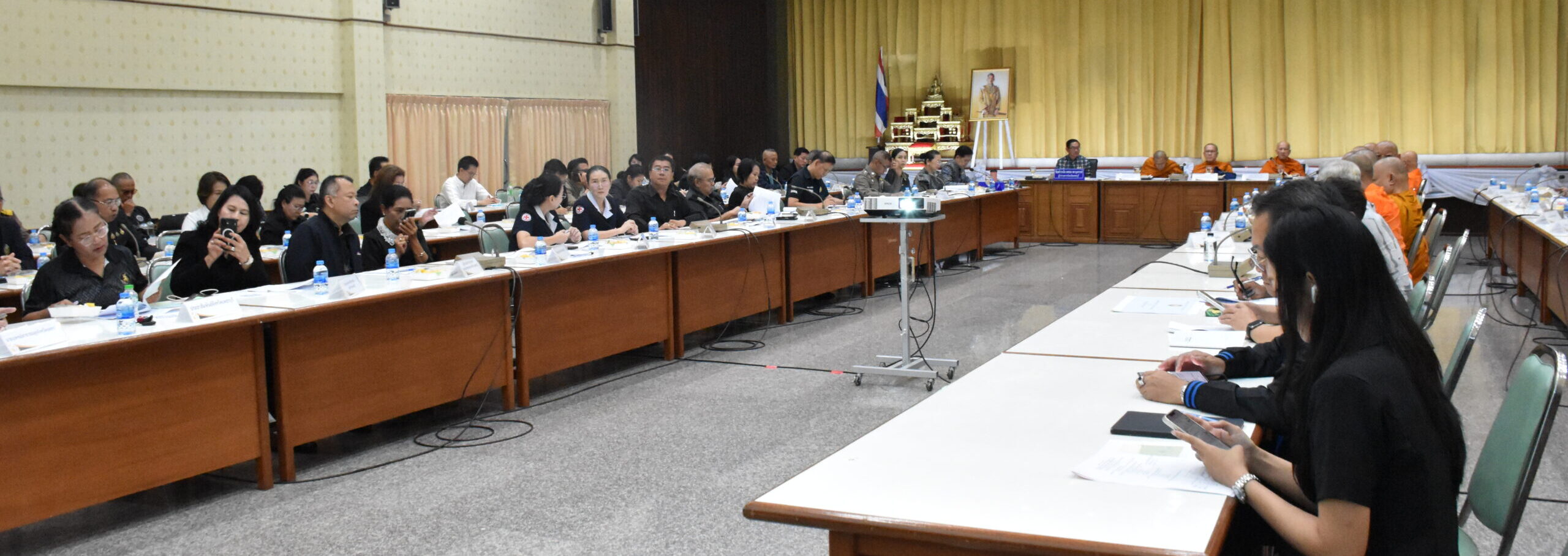 ร่วมประชุมคณะกรรมการอำนวยการและคณะทำงานการจัดงานพระราชพิธีถวายพระเพลิงพระบรมศพ สมเด็จพระนางเจ้าสิริกิติ์ พระบรมราชินีนาถ พระบรมราชชนนีพันปีหลวง  ครั้งที่ 2/2569 จังหวัดเพชรบุรี