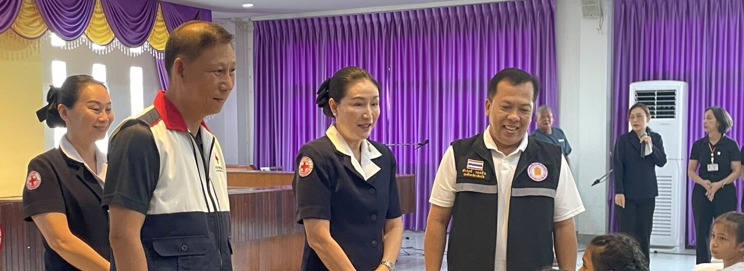 รอง ศธจ.เพชรบุรี ร่วมเปิดอบรมยุวกาชาด  เสริมทักษะการปฐมพยาบาลเบื้องต้น