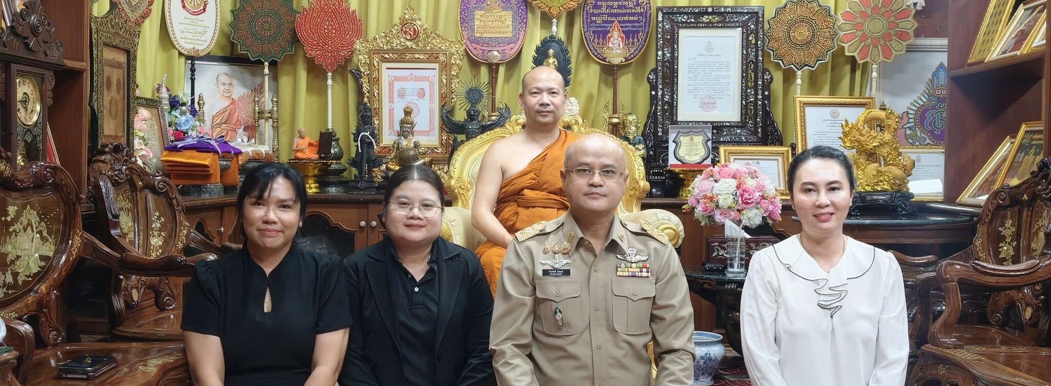 ศธจ.เพชรบุรี เข้าพบเจ้าอาวาสวัดมหาธาตุ วรวิหาร แลกเปลี่ยนเรียนรู้ด้านการศึกษา