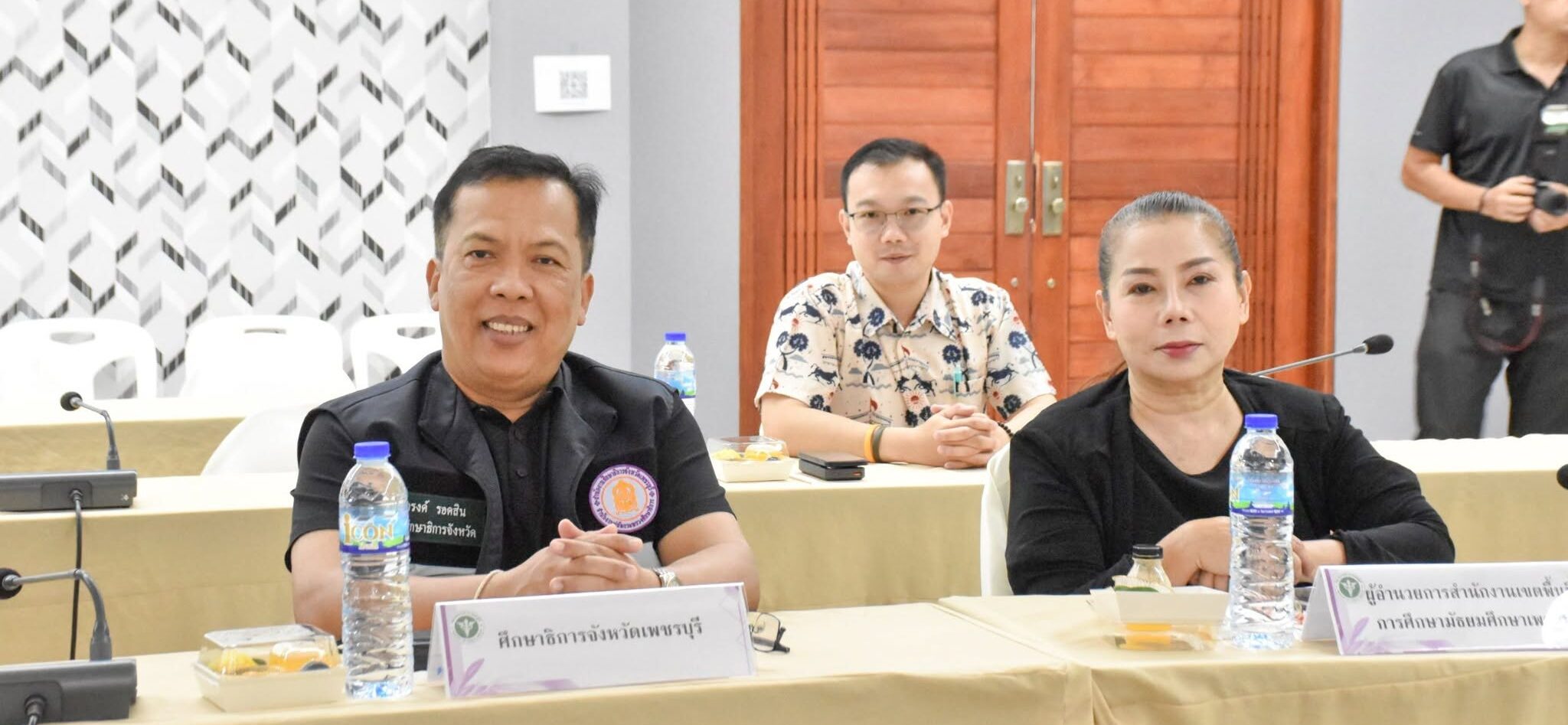 ศธจ.เพชรบุรี ร่วมประชุมขับเคลื่อนแผนดูแลผู้ป่วยในพระบรมราชานุเคราะห์ฯ ประจำปีงบประมาณ 2570